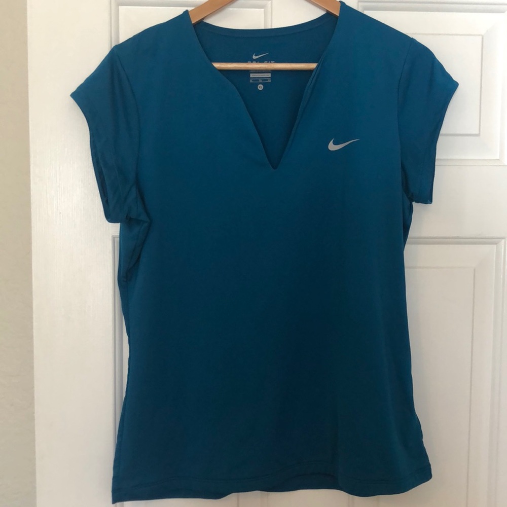 Nike Short Sleeve Aqua Top